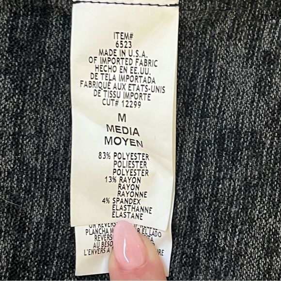 Rhonda Shear Ruffled Front Sweater/ Duster Size Medium New Without Tags - Picture 6 of 7